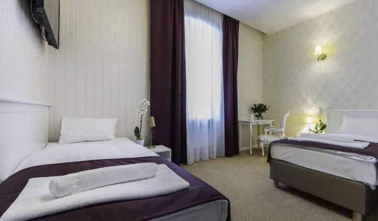 Курортные отели Hotel Court Park Ныса-5