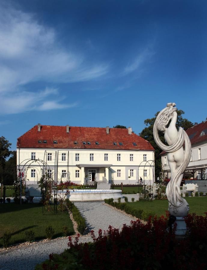 Курортные отели Hotel Court Park Ныса-27