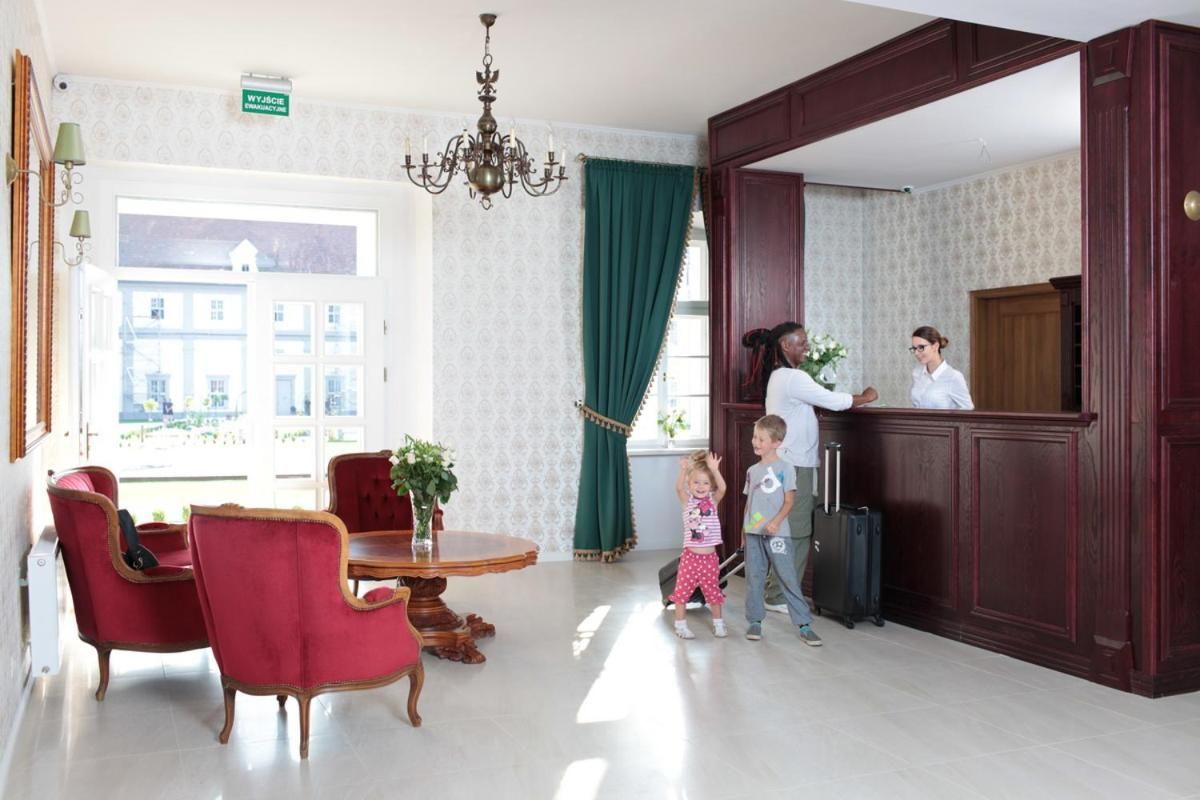 Курортные отели Hotel Court Park Ныса-41